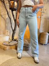 Calça Reta B27 -Estilo e Versatilidade em Cada Passo. Calça Reta B27 -Estilo e Versatilidade em Cada Passo.