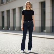 Calça Rubi Bootcut Flor de lis -
