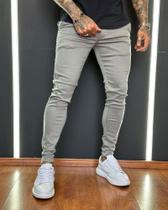 Calça sarja champagne com elastano 42 Calça sarja champagne com elastano 42
