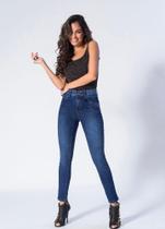 Calça skinny com Lycra