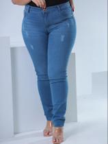 Calça skinny jeans claro plus size de cintura alta empina bumbum com elastano Calça skinny jeans claro plus size de cintura alta empina bumbum com elastano