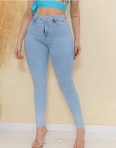 Calça Skinny modeladora com Lycra premium..