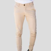 calça slim fit