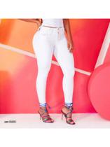 Calça Super Justa Branca com efeito Empina Bumbum