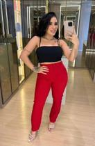 Calça vermelha em alfaiataria, tamanho M/40 Calça vermelha em alfaiataria, tamanho M/40