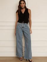 Calça Via Lessa Chicago Modelagem Pantalona Jeans Médio Calça Via Lessa Chicago Modelagem Pantalona Jeans Médio