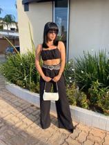 calça wide leg cropp ed com cinto. calça wide leg cropp ed com cinto.