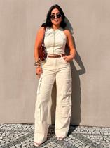 Calça Wide Leg Sarja Modelo Cargo Bolso Fole Moda Gringa Pantalona 615 Calça Wide Leg Sarja Modelo Cargo Bolso Fole Moda Gringa Pantalona 615