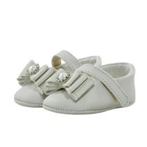 Calçados Sapatinho de Bebê Bicho de Pé - Sapatilha Feminina c/ Laço Triplo, Pérolas e Strass - Sintético - Bege Calçados Sapatinho de Bebê Bicho de Pé - Sapatilha Feminina c/ Laço Triplo, Pérolas e Strass - Sintético - Bege