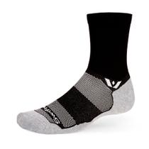 Calcetas Swiftwick MAXUS Mid-Crew para golf y correr negras talla mediana