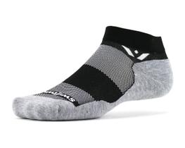 Calcetas Swiftwick MAXUS ONE para Golf y Running con Amortiguación Negra M