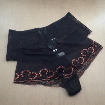 Calcinha Lyllys em Renda Cor:PretoTamanho:P