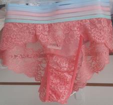 Calcinha m de renda rosa