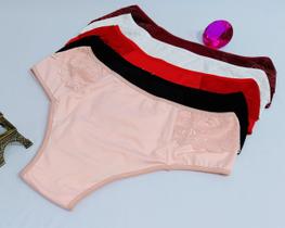 Calcinha tanga plus cos alto lateral larga detalhe de renda
