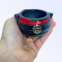 Caldeirão Tripé em Ferro Fundido Com alça e Pentagrama Caldeirão Tripé em Ferro Fundido Com alça e Pentagrama