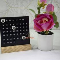 Calendário de Madeira Permanente Mesa Decorativa para Home Office Escritório Ambiente Criativo Elegante Charmoso Calendário de Madeira Permanente Mesa Decorativa para Home Office Escritório Ambiente Criativo Elegante Charmoso