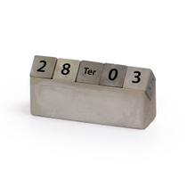 Calendário De Mesa Em Cimento Data E Dia Da Semana 15x4,5cm Cinza