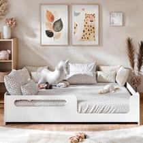 Cama casal infantil montessori encanto para quarto de criança menina menino com proteção lateral cor branca