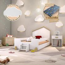 Cama de Criança Infantil com Colchão e Escadinha Solteiro Ayla Branca e Natural + Luminária Led