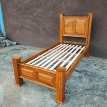 Cama de Solteiro em Madeira de Demolição Modelo Almofadas Sudeste Rústico Cama de Solteiro em Madeira de Demolição Modelo Almofadas Sudeste Rústico