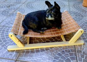 Cama em esteira para cães e gatos em bambu