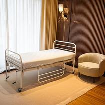 Cama Hospitalar 3 Movimentos Manual até 150 kg Com Rodinhas 02 manivelas Recuperação Grade e Colchão D33 Cama Hospitalar 3 Movimentos Manual até 150 kg Com Rodinhas 02 manivelas Recuperação Grade e Colchão D33