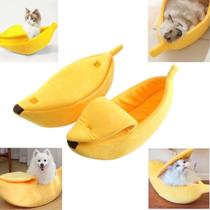 Cama pet banana em pelúcia para cães e gatos 65cm