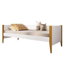 Cama Solteiro Noah Branco Acetinado Com Pés Amadeirado - Reller Cama Solteiro Noah Branco Acetinado Com Pés Amadeirado - Reller