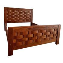 Cama Trançada em Madeira de Demolição - Cód 2555