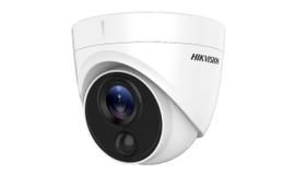Câmera Hikvision 2.0MP com lente fixa 2.8mm e 3.6mm