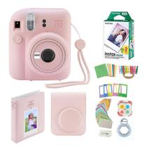 Câmera instantânea Fujifilm Instax Mini 12 com estojo e 20 filmes rosa