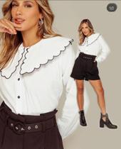 Camiga branca manga longa gola bordada