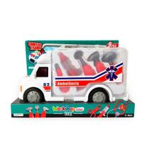 Caminhão de Primeiros Socorros Workshop Junior Truck com Acessórios Indica Branco/vermelho Multikids