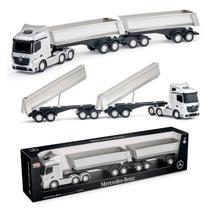 Caminhão Infantil Mercedes Benz Rodotrem Basculante 73 Cm Rodas Cromadas Carreta Dupla Removível Caminhão Infantil Mercedes Benz Rodotrem Basculante 73 Cm Rodas Cromadas Carreta Dupla Removível