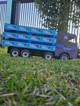 Caminhão médio boiadeiro brinquedo madeira (MDF) 57cm azul.