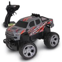 Caminhão R/C NKOK Toyota Tacoma com tração traseira Caminhão R/C NKOK Toyota Tacoma com tração traseira