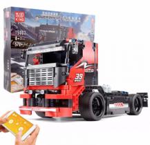Caminhão Racing Truck em blocos de montar com 570 peças + kit de motorização e controle remoto