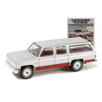 Caminhão Suburban 1981 Modelo Vintage Die-Cast 1/64 Caminhão Suburban 1981 Modelo Vintage Die-Cast 1/64