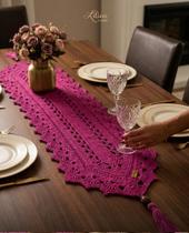 Caminho de Mesa em Crochê Peça Artesanal Feito a mão Elegância e Charme
