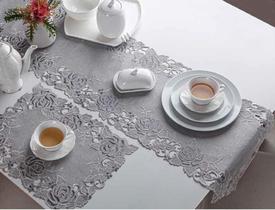 Caminho de Mesa Floral Rendado Chicago 40x150cm Jolitex