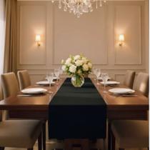 Caminho de Mesa Oxford Sofisticação e Elegância para sua Decoração