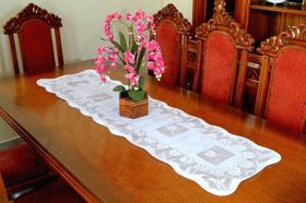 Caminho de Renda Tulipas Branca Caminho de Renda Tulipas Branca