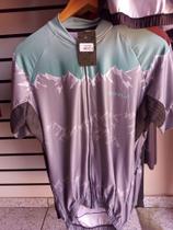 Camisa 3xu enduro cor verde M