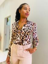 Camisa Animal Print Onça Camisa Animal Print Onça