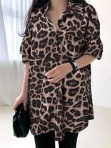 Camisa Boêmia Feminina com Estampa de Leopardo - Manga Comprida e Estilo Vintage Camisa Boêmia Feminina com Estampa de Leopardo - Manga Comprida e Estilo Vintage