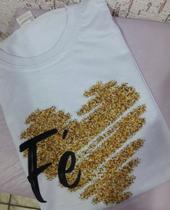 Camisa branca com estampa