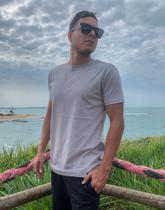Camisa cinza Camisa cinza