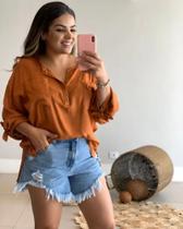 Camisa com amarração