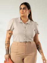 Camisa De Manga Curta Plus Size Cativa