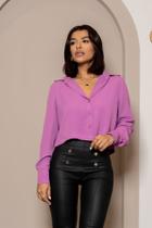 Camisa Feminina com Detalhes em Renda Punho e Gola